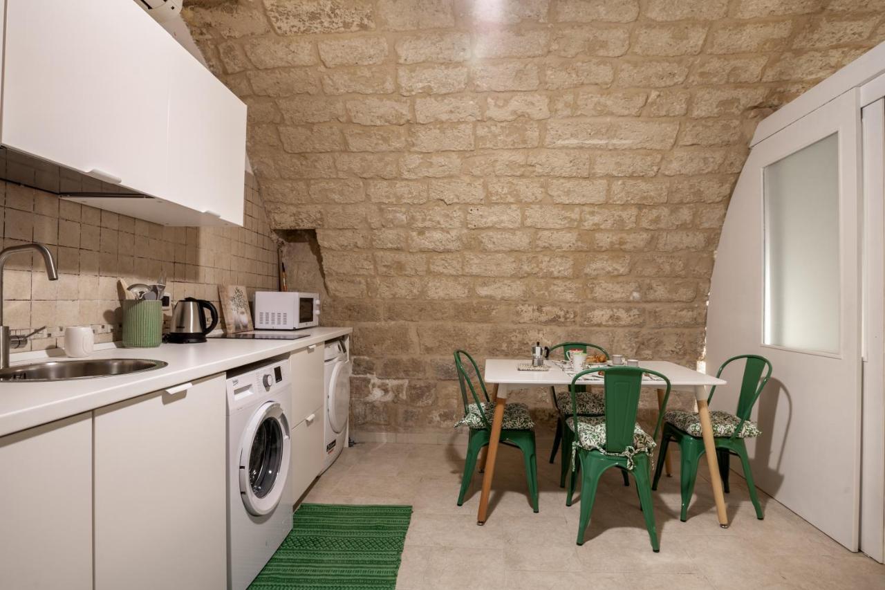 La Pergola Apt In The Heart Of 바리 외부 사진