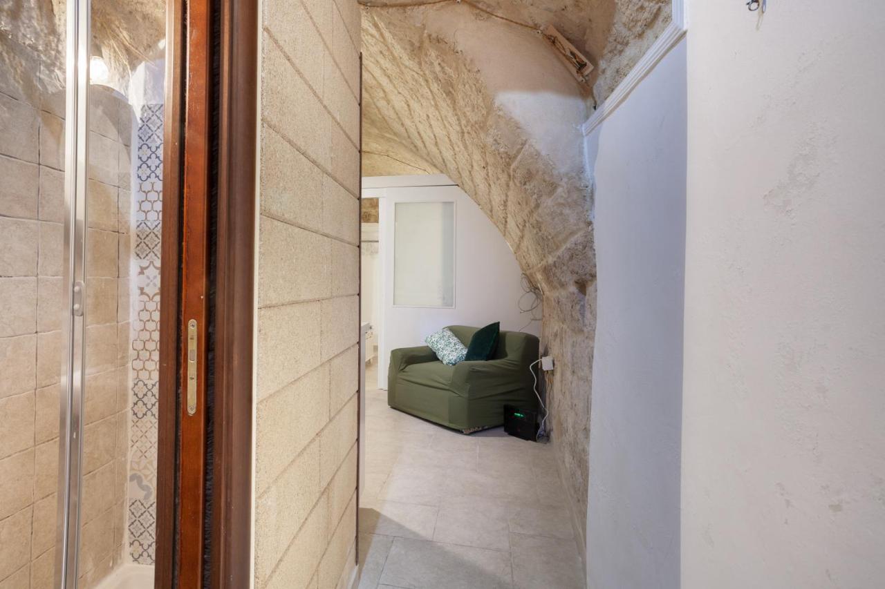 La Pergola Apt In The Heart Of 바리 외부 사진